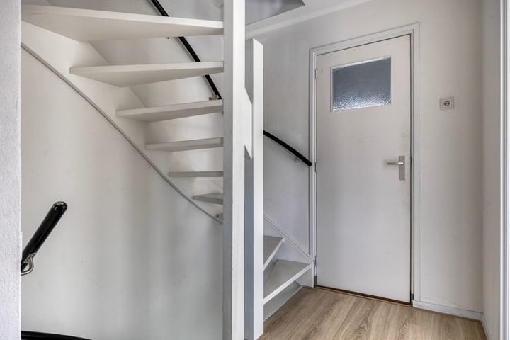 Foto 12 van de Ruijterstraat 25