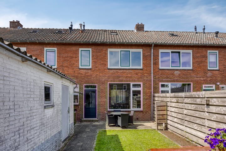 Foto 20 van de Ruijterstraat 25