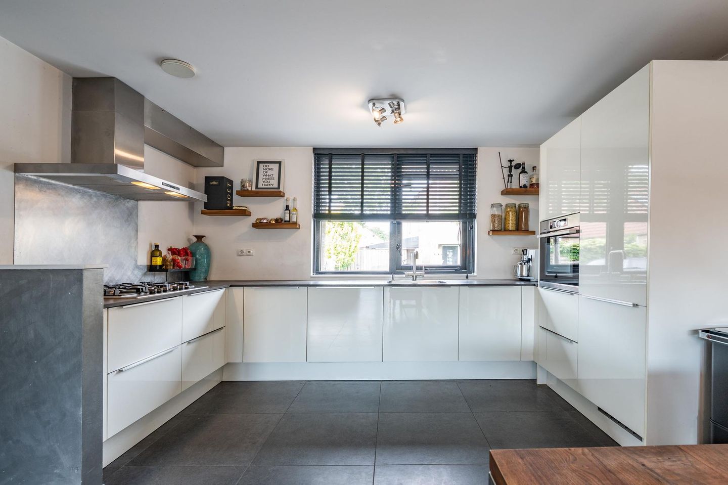 Foto 10 van Hannie Schaftstraat 83