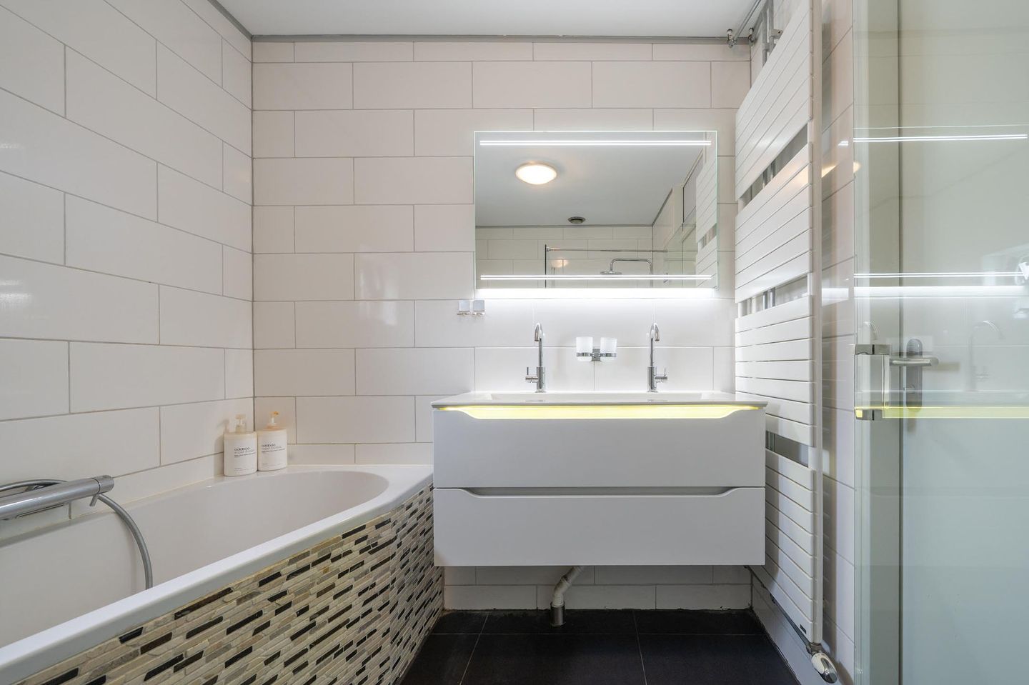 Foto 25 van Hannie Schaftstraat 83