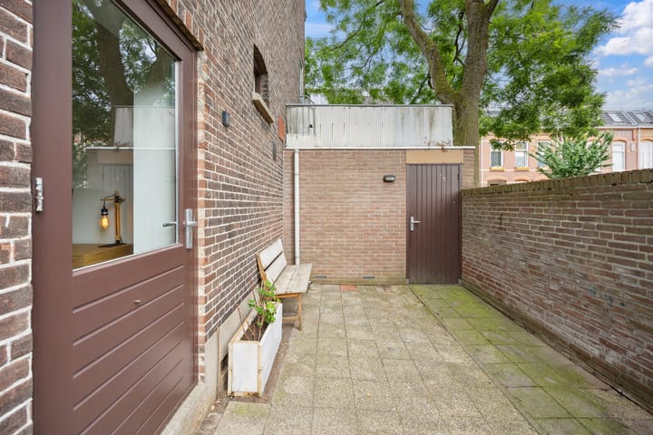 Foto 21 van Schoolstraat 2