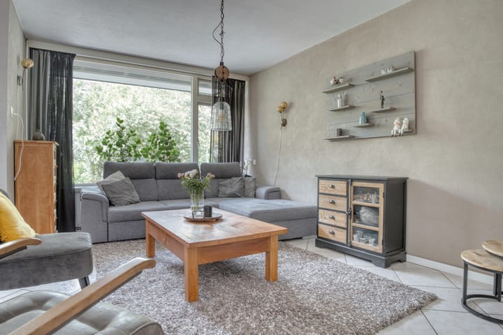 Foto 14 van J.G. Suurhoffstraat 21