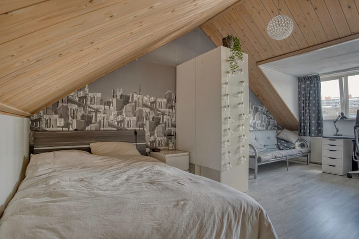 Foto 34 van J.G. Suurhoffstraat 21