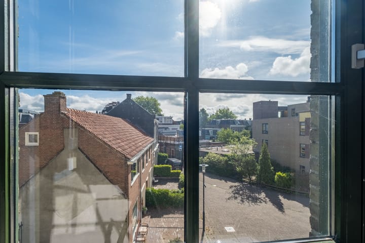 Photo 33 of Romkeslaan 45