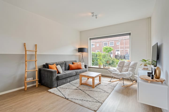 Foto 2 van Johan van Oldenbarneveltstraat 10