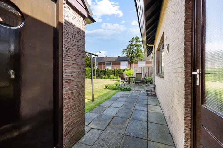 Photo 40 of Willem Grolstraat 122