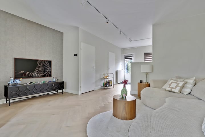 Foto 8 van Vioolerf 14