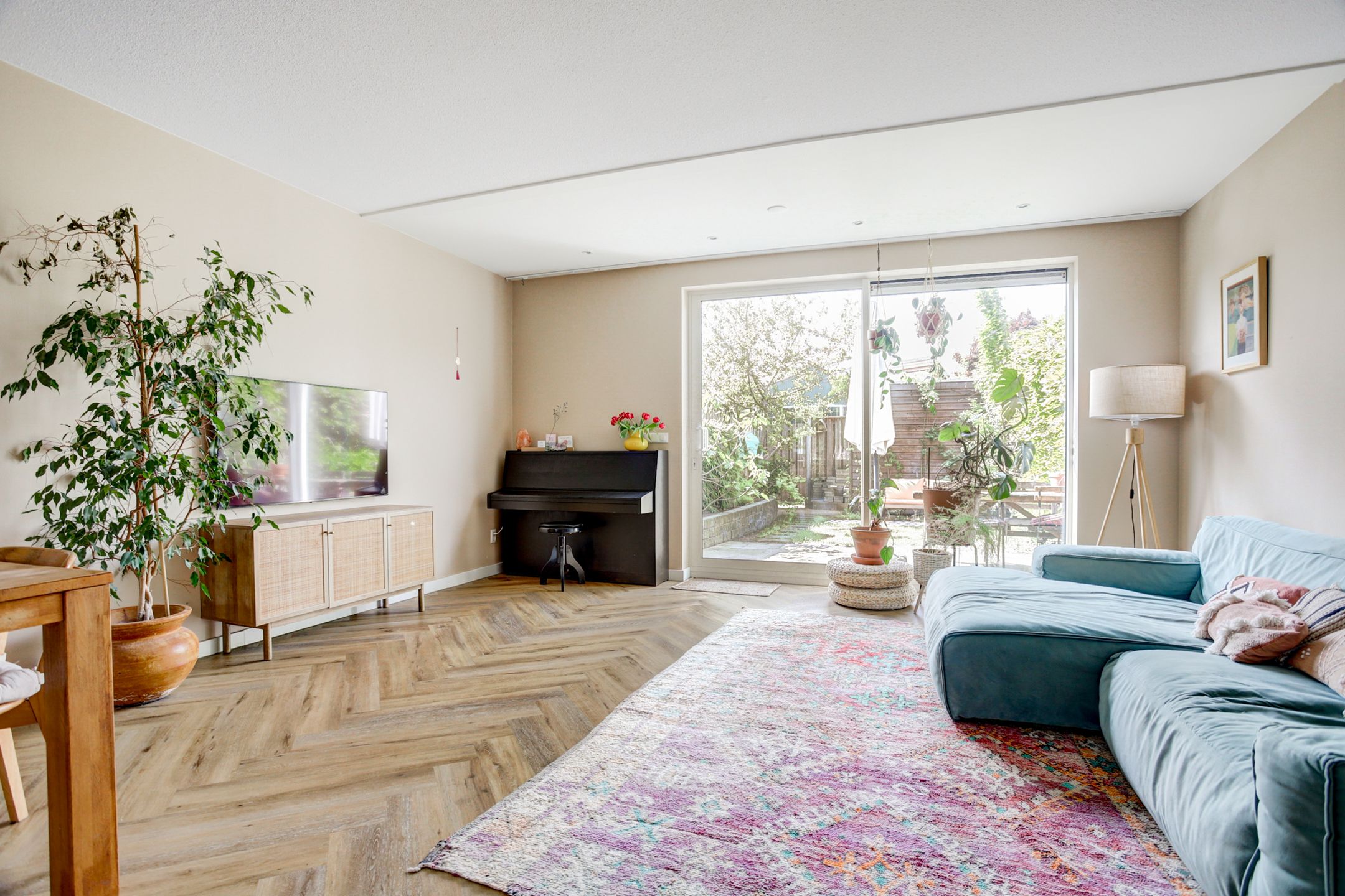 Foto 6 van Annie M.G. Schmidthof 13