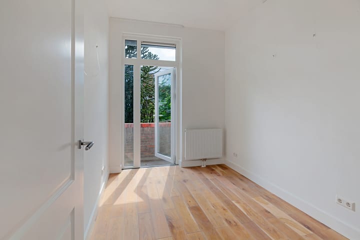 Photo 18 of Hoog Buurlostraat 48