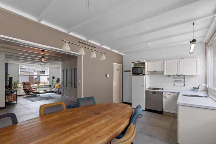 Photo 15 of Hendrikstraat 10