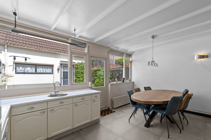 Photo 17 of Hendrikstraat 10