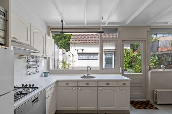 Photo 18 of Hendrikstraat 10