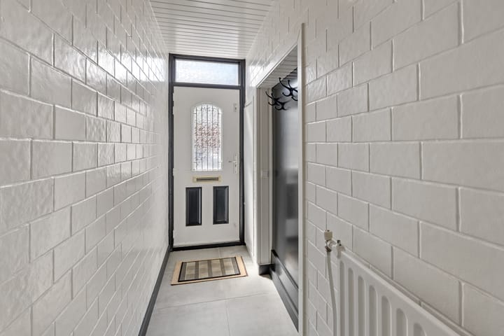 Photo 20 of Hendrikstraat 10