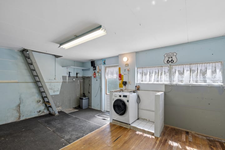 Photo 33 of Hendrikstraat 10