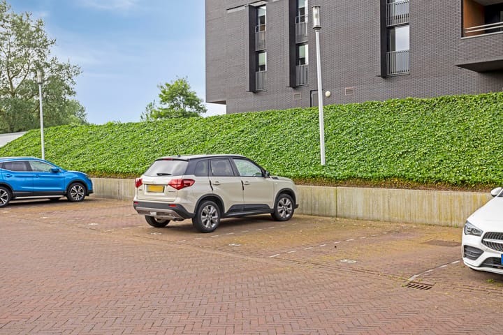 Foto 32 van Dirk Hartogstraat 61