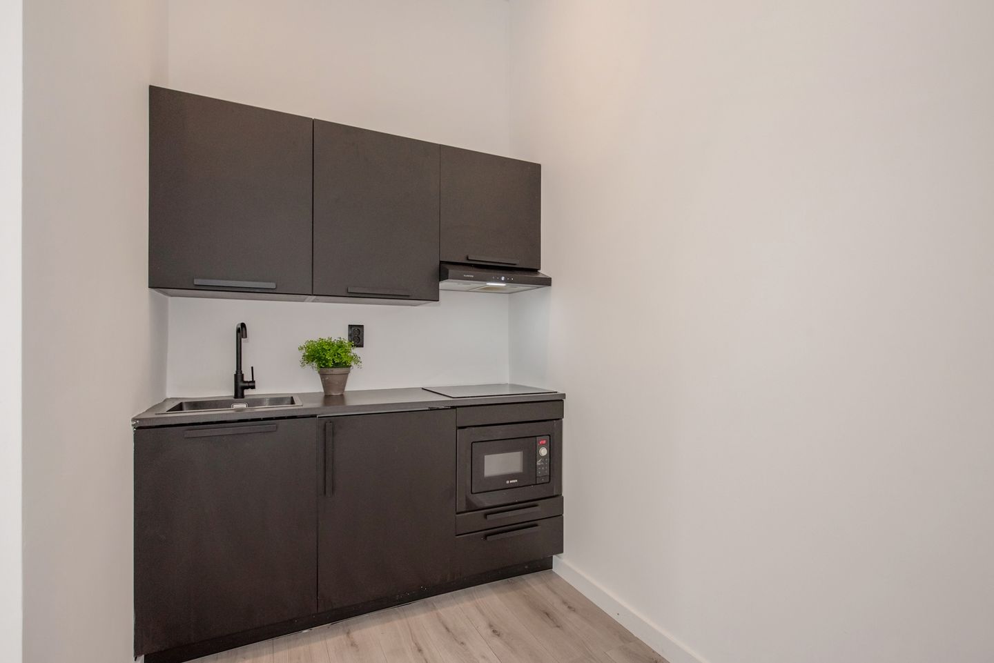 Photo 5 of Oosteinde 173-B