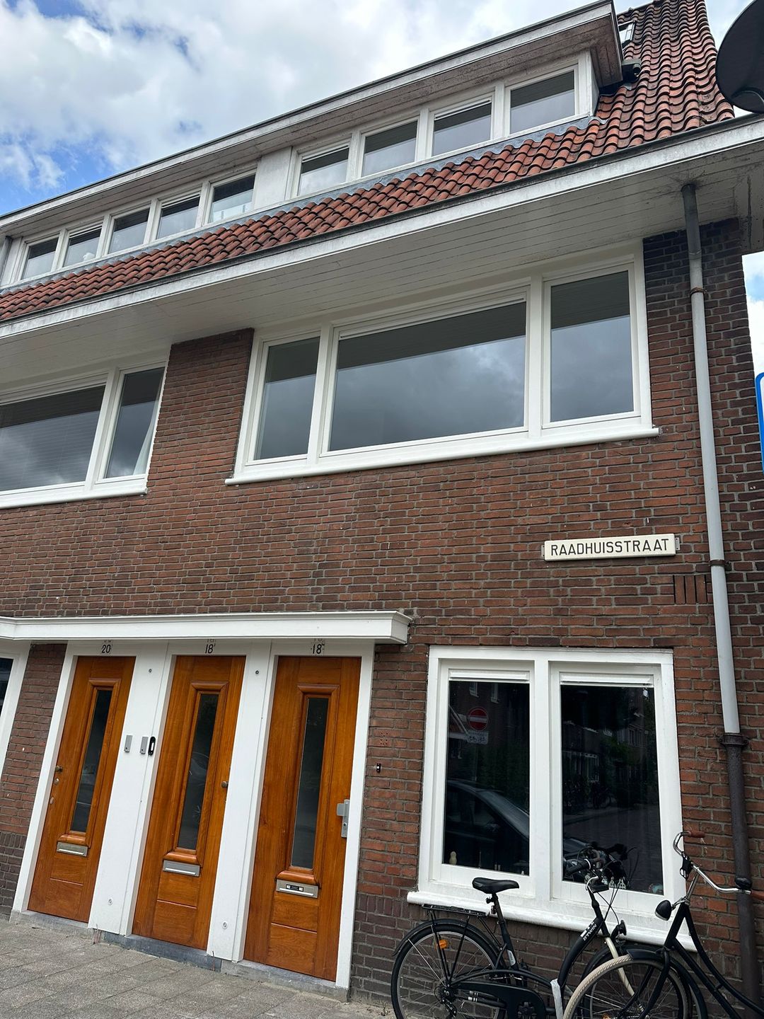 Photo 1 of Raadhuisstraat 18-I