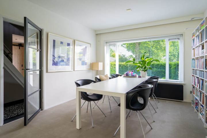 Foto 11 van Middenlaan 27