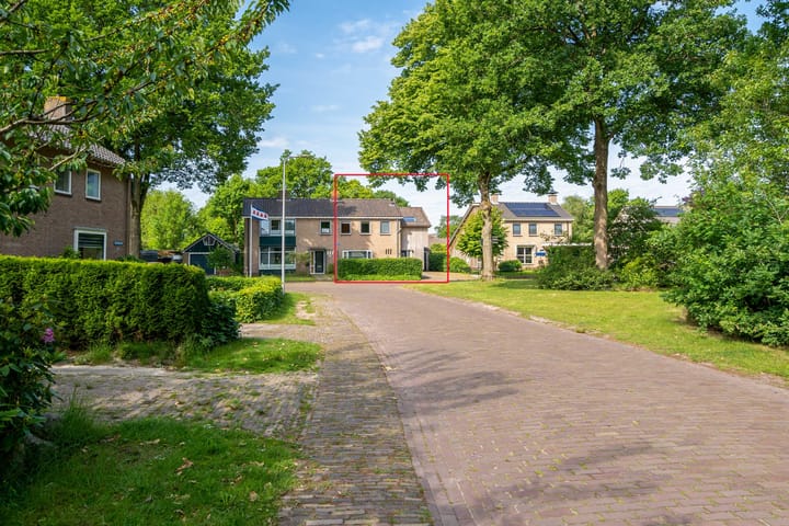 Foto 40 van Middenlaan 27