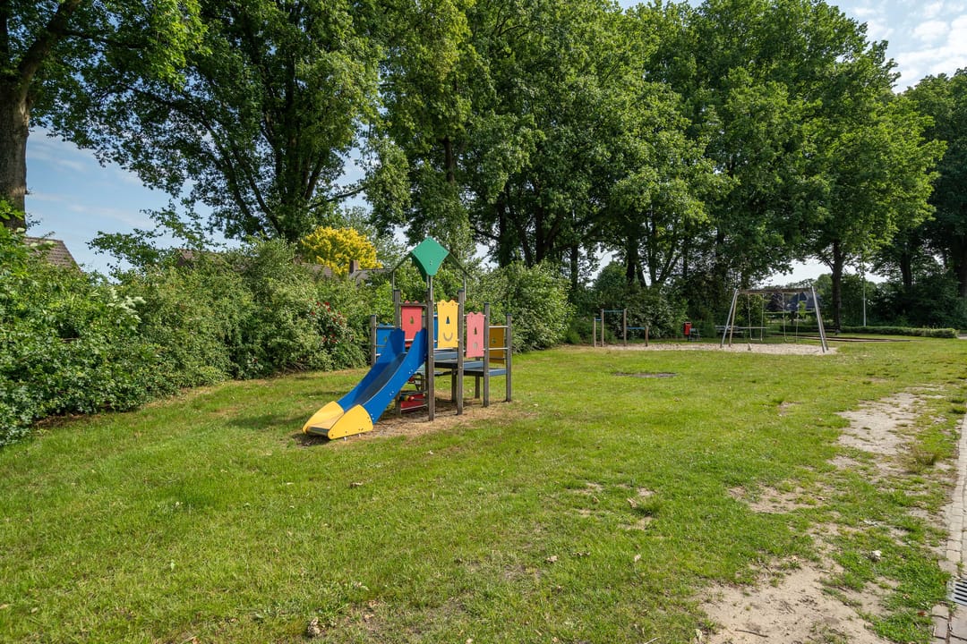 Foto 41 van Middenlaan 27