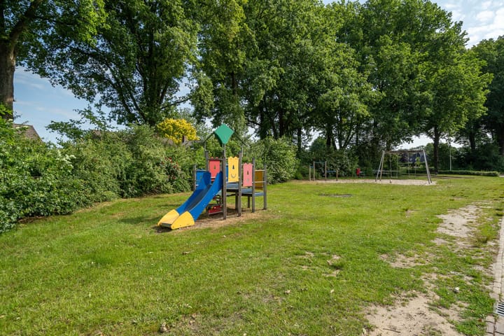 Foto 41 van Middenlaan 27