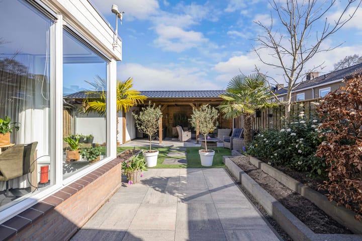 Foto 35 van Drostlaan 127