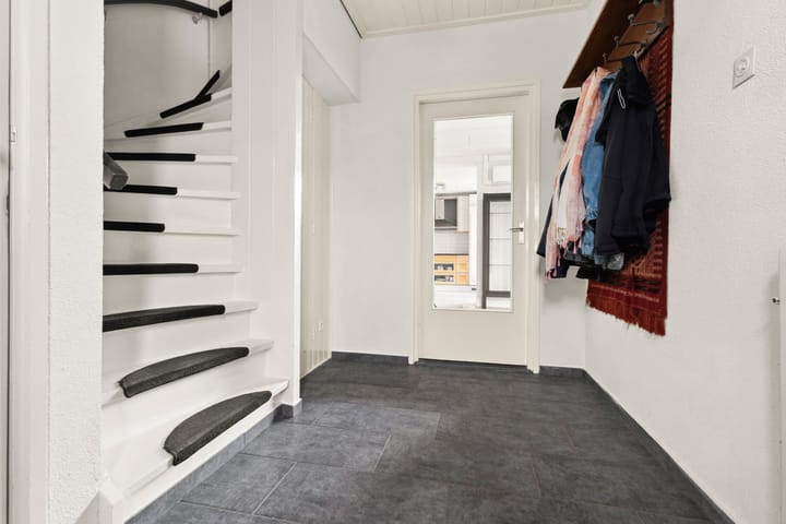 Photo 8 of Hövelstraat 2