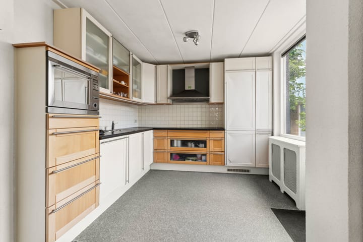 Photo 14 of Hövelstraat 2