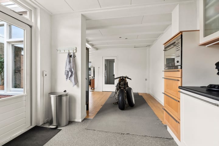 Photo 18 of Hövelstraat 2