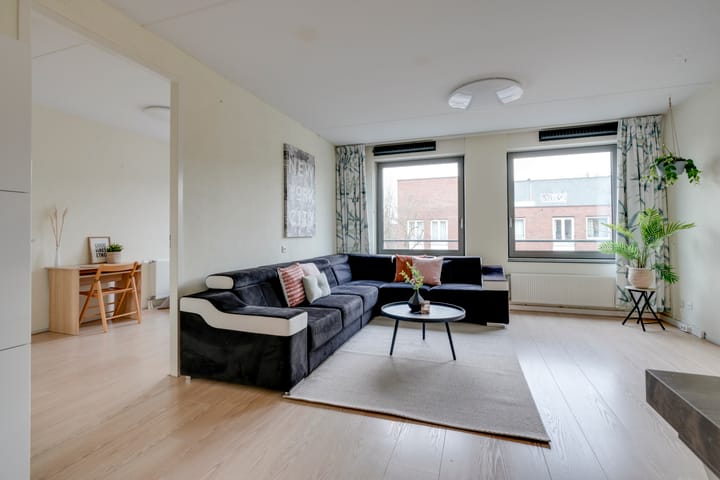 Photo 2 of Waalstraat 166-B