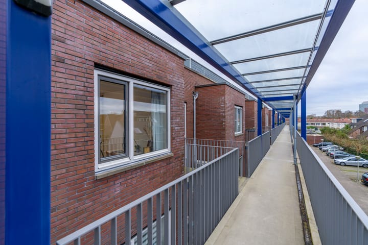 Photo 5 of Waalstraat 166-B