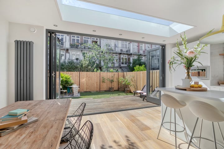 Foto 2 van Pieter van der Doesstraat 25-H