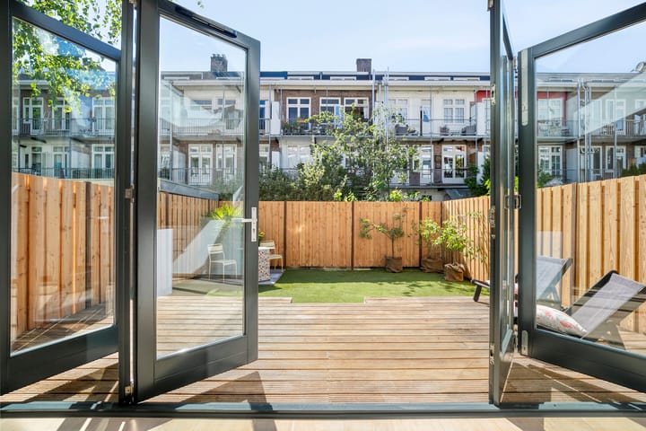 Foto 35 van Pieter van der Doesstraat 25-H