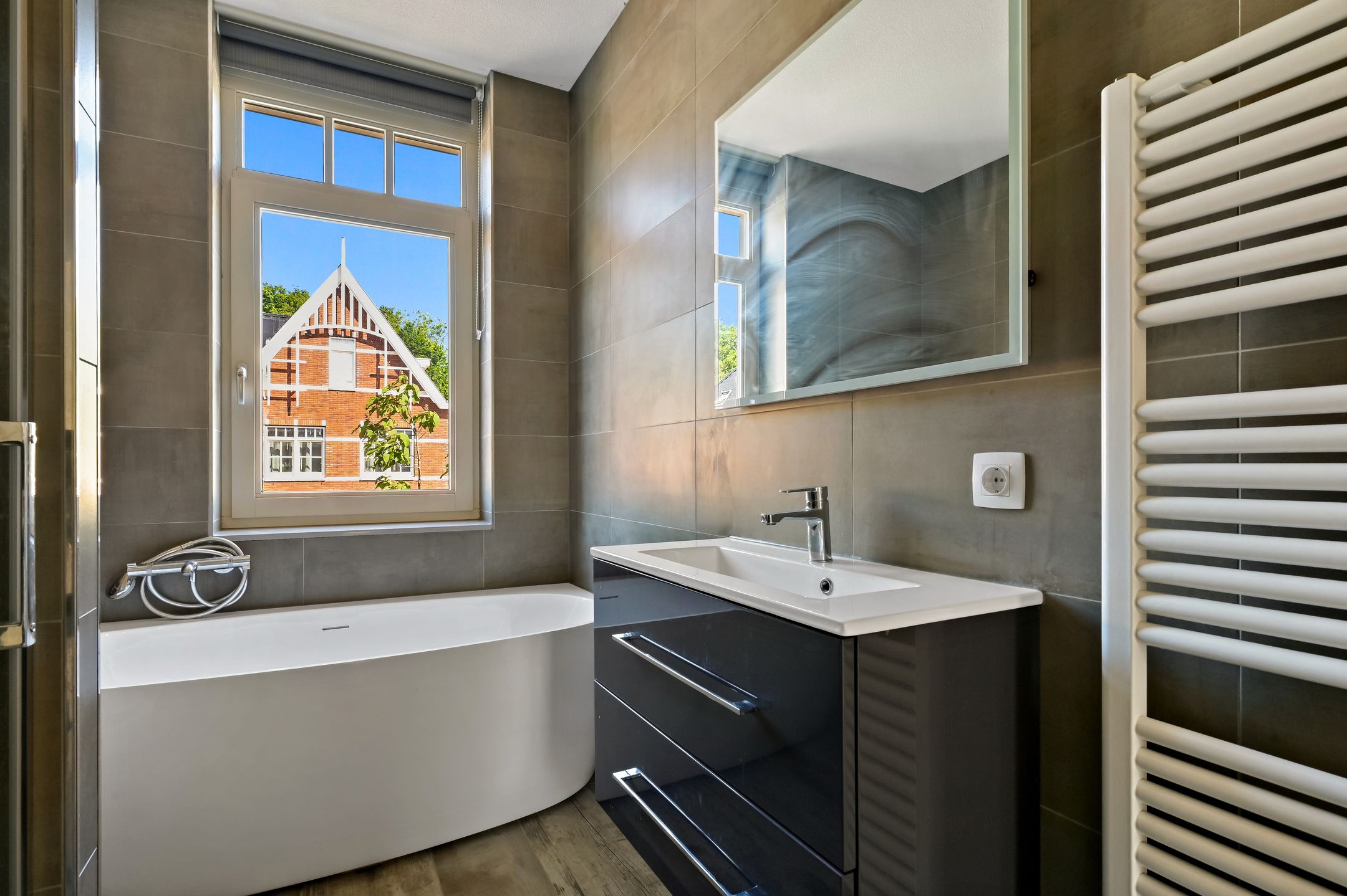 Foto 30 van Markgraaflaan 142