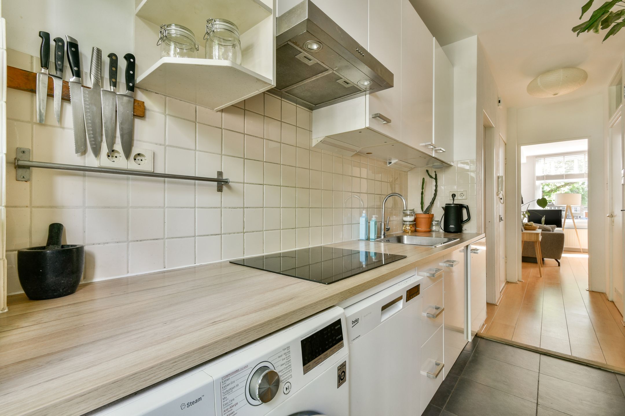 Photo 6 of Kijkduinstraat 47-1