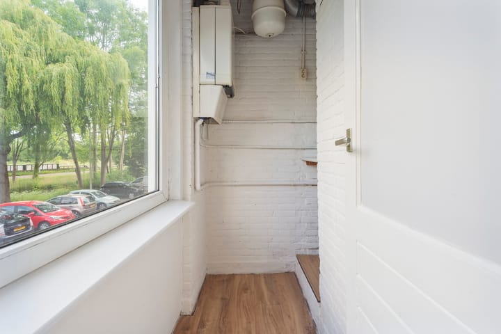 Photo 18 of Willem Molengraaffstraat 20-H