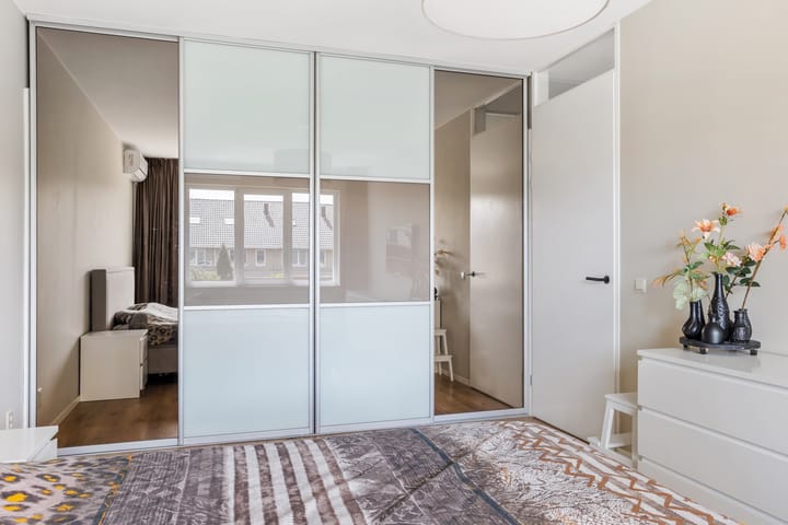 Foto 15 van Corsica 46