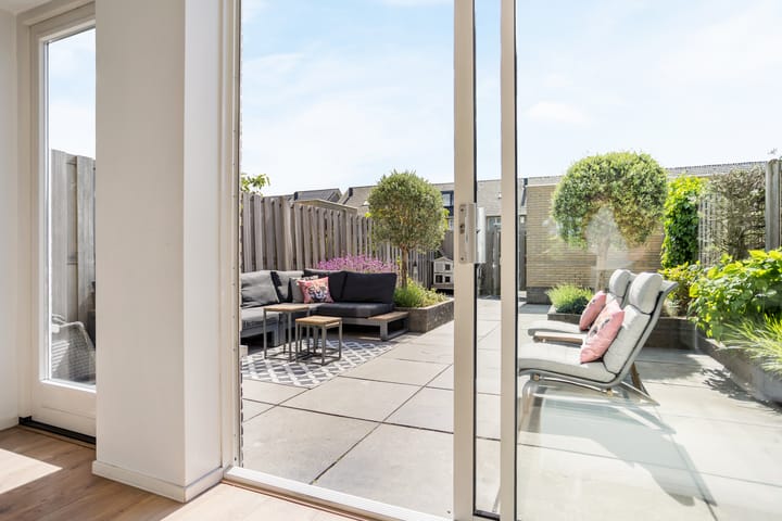 Foto 26 van Corsica 46