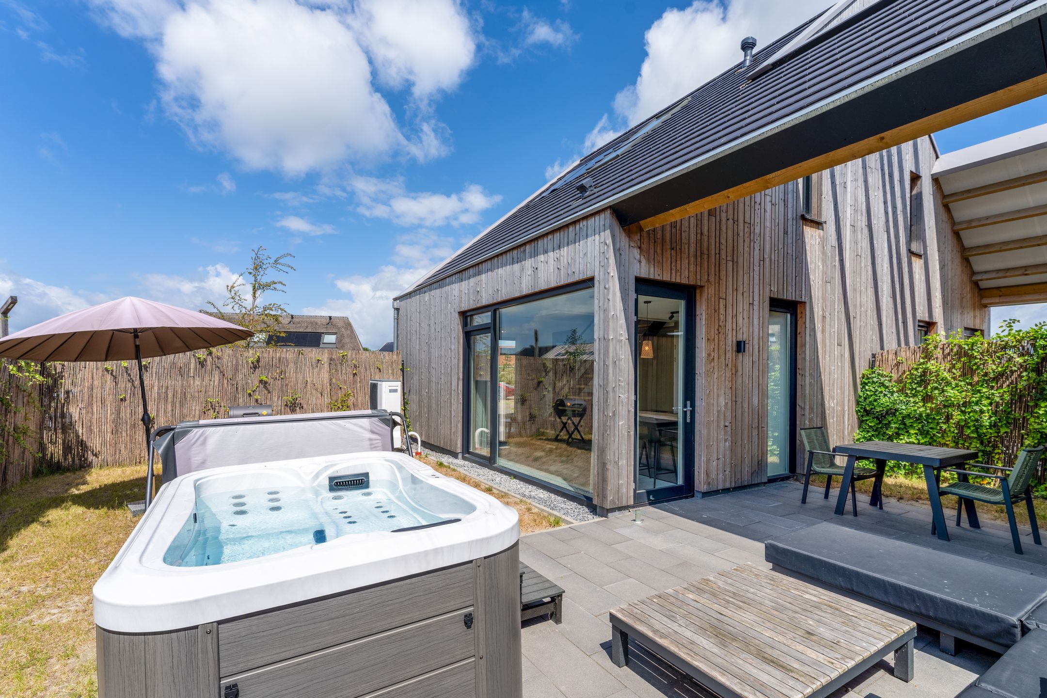 Foto 21 van Lampsinsdijk 8-111