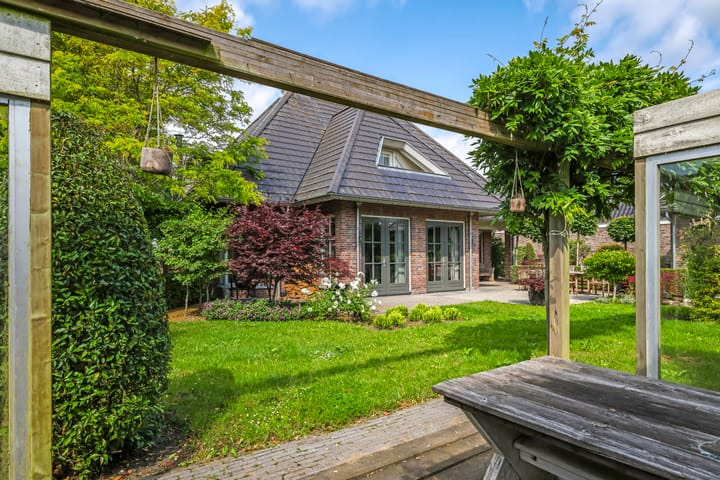 Photo 83 of Wageningsestraat 2-A