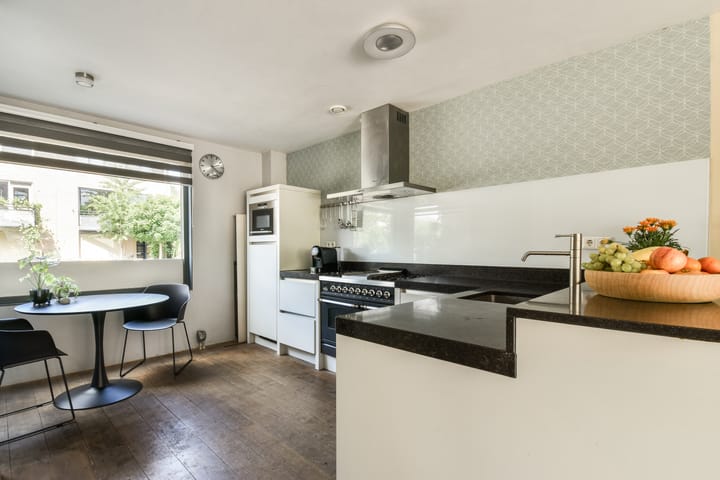 Foto 16 van Spyridon Louisweg 103