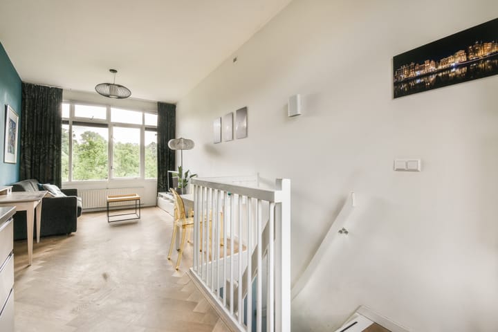 Foto 19 van Spyridon Louisweg 103