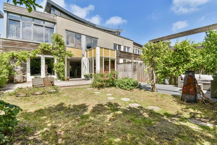 Foto 6 van Spyridon Louisweg 103