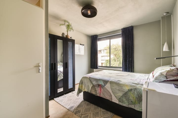 Foto 29 van Spyridon Louisweg 103