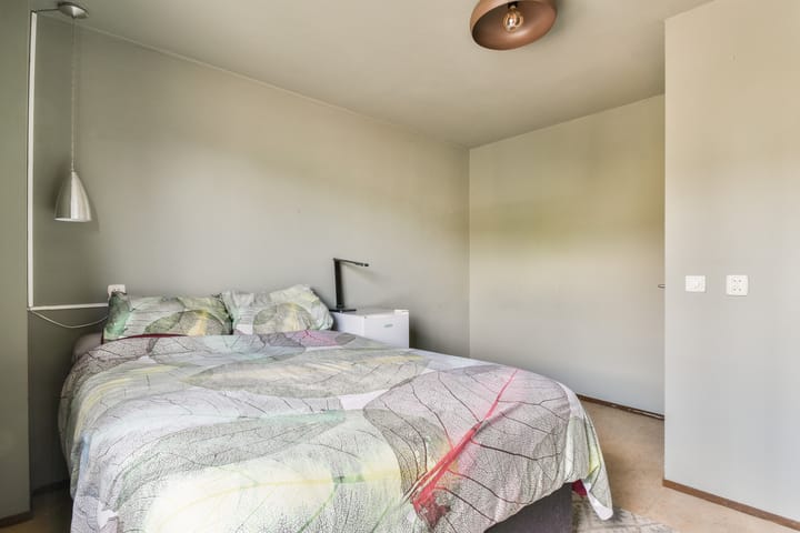 Foto 30 van Spyridon Louisweg 103