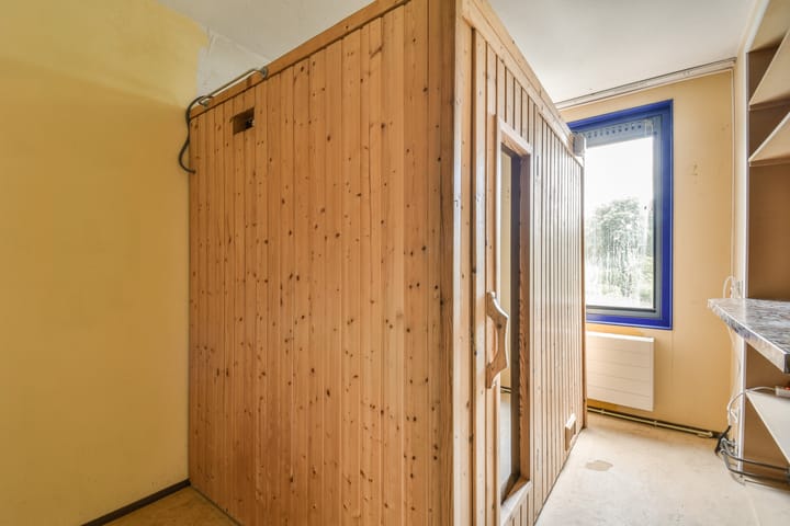 Foto 36 van Spyridon Louisweg 103