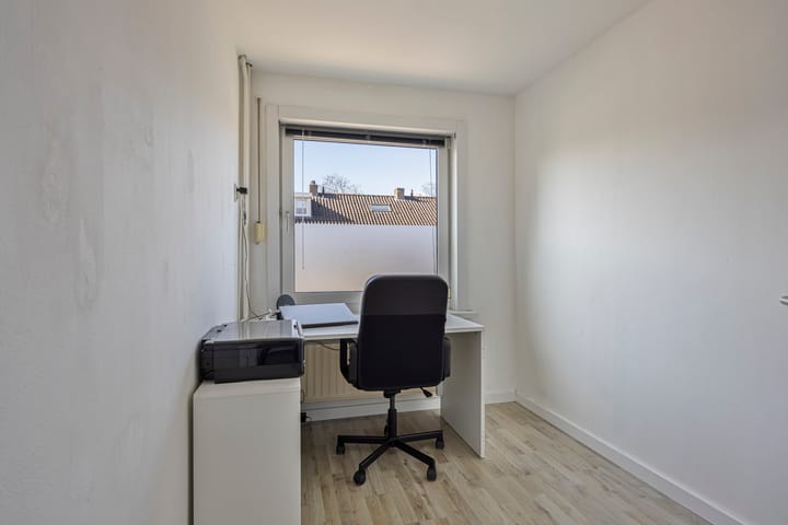 Photo 12 of Erik de Rodestraat 61