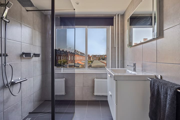 Photo 13 of Erik de Rodestraat 61