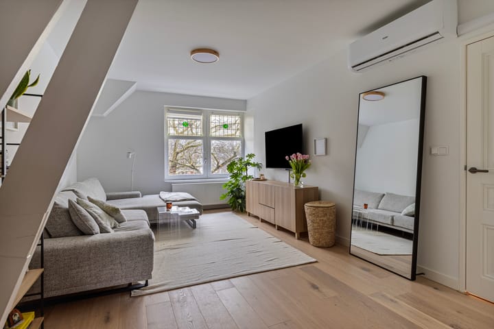 Photo 13 of Heemraadssingel 82-C