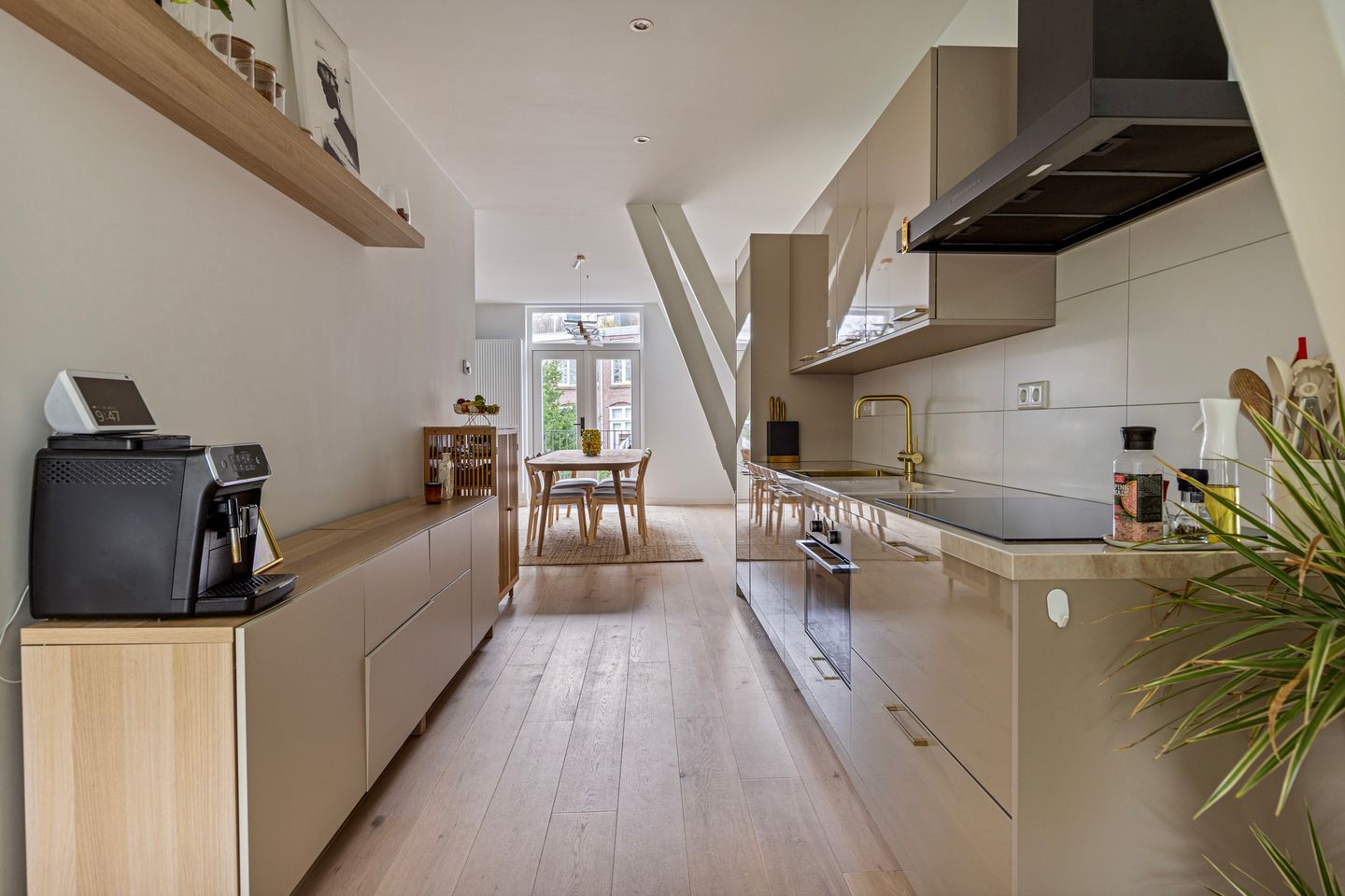 Foto 14 van Heemraadssingel 82-C